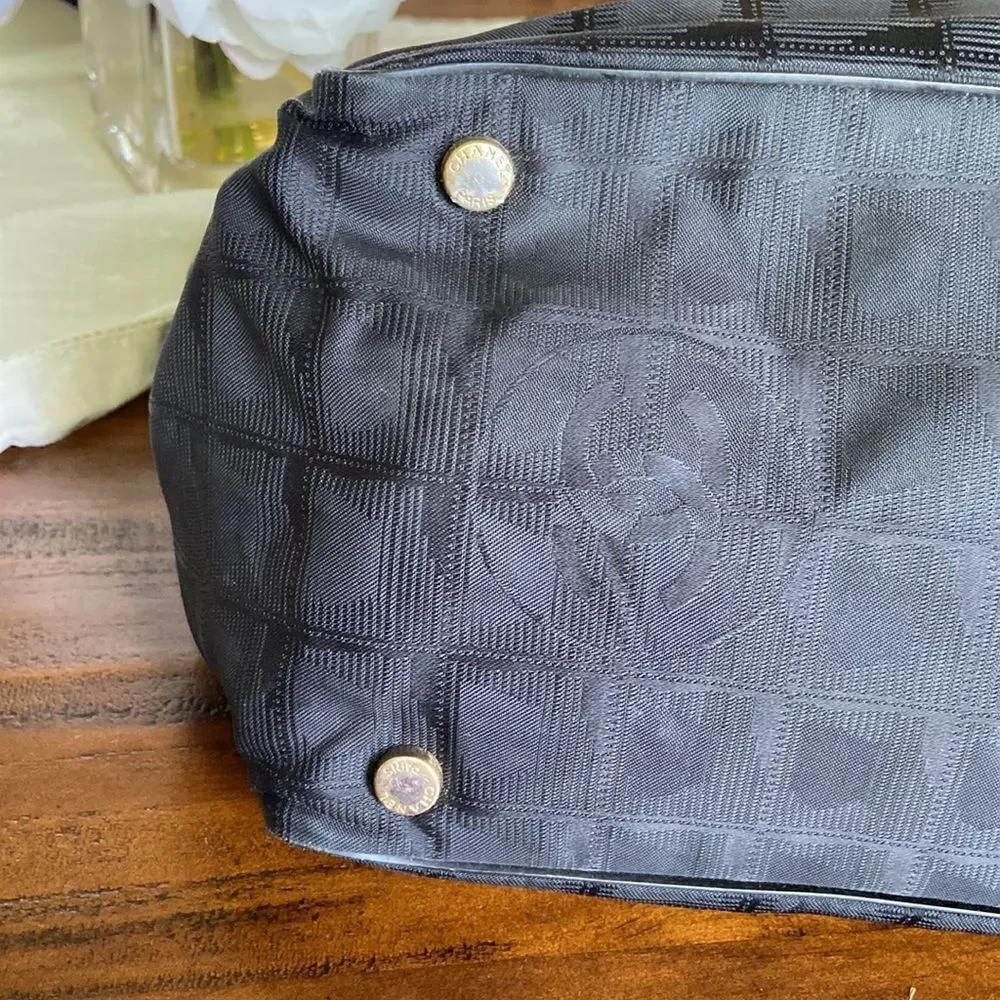 Chanel tote nylon bag excellent used condition